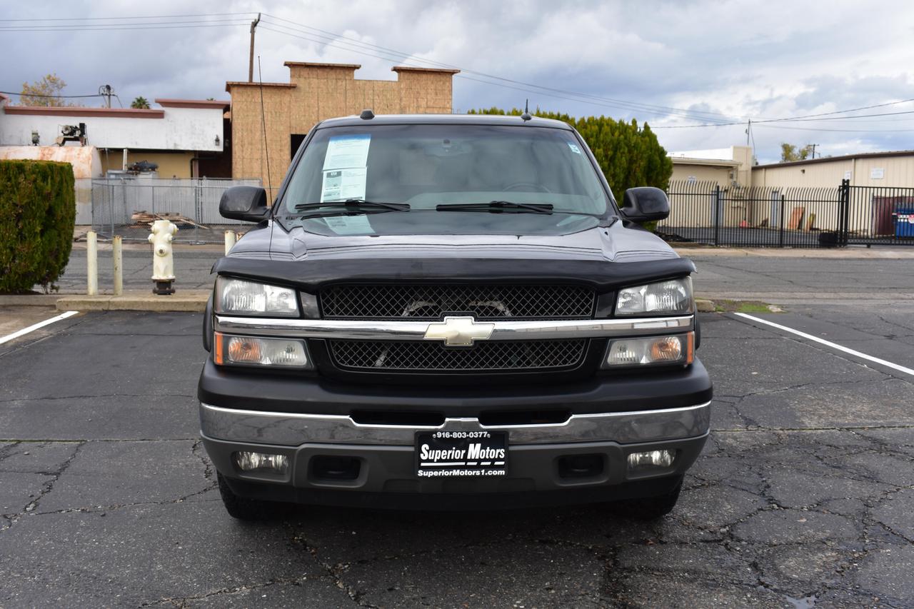 2005 Chevrolet Avalanche Base photo 3