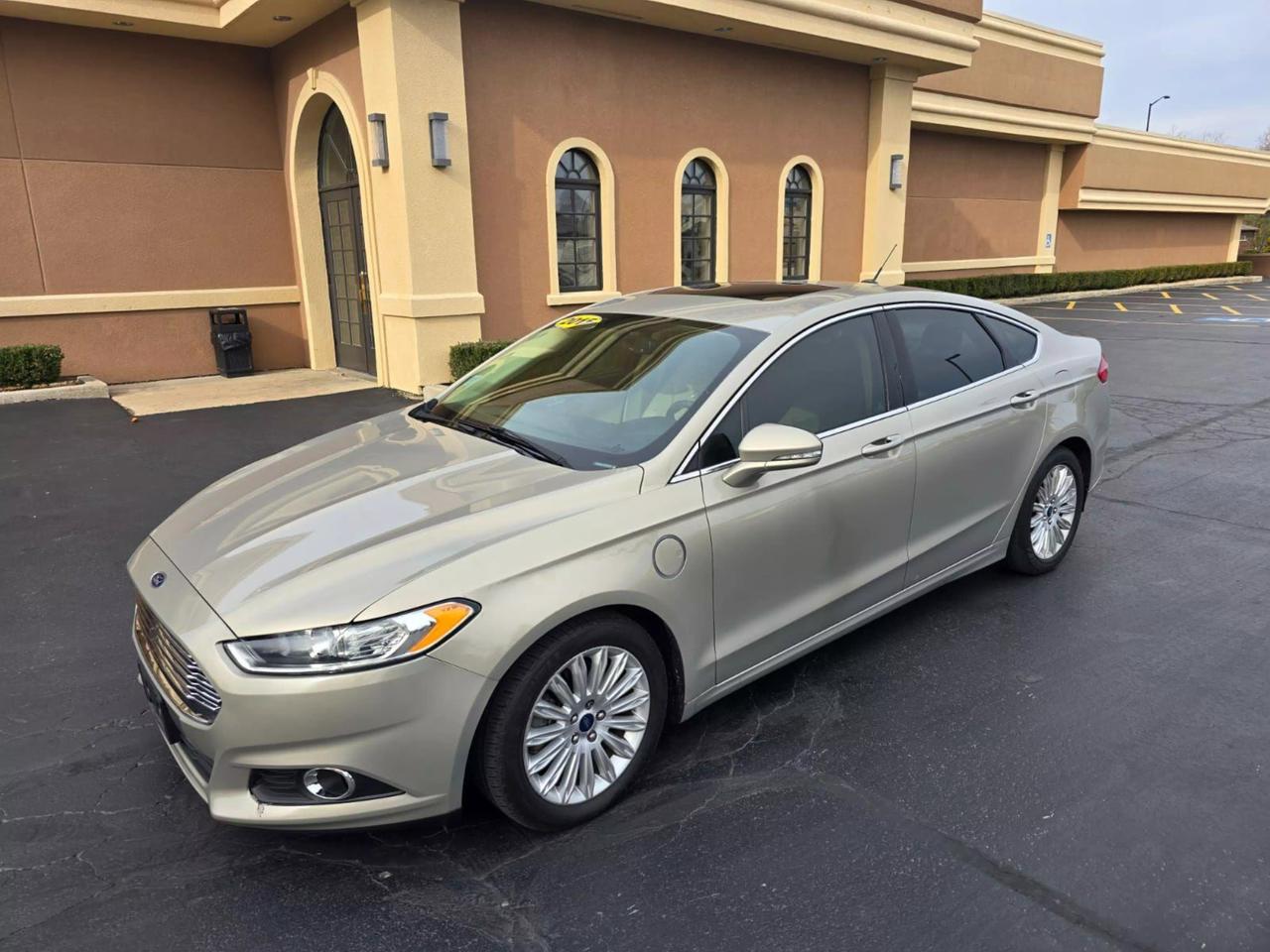 2015 Ford Fusion Energi SE Luxury photo 13