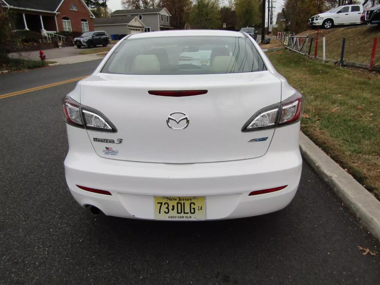 2012 Mazda MAZDA3 i Touring photo 20