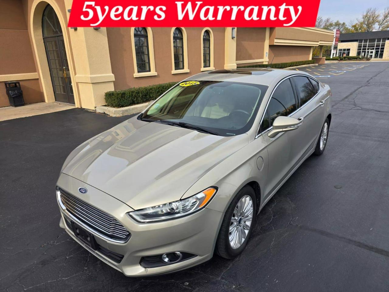 2015 Ford Fusion Energi SE Luxury photo 3