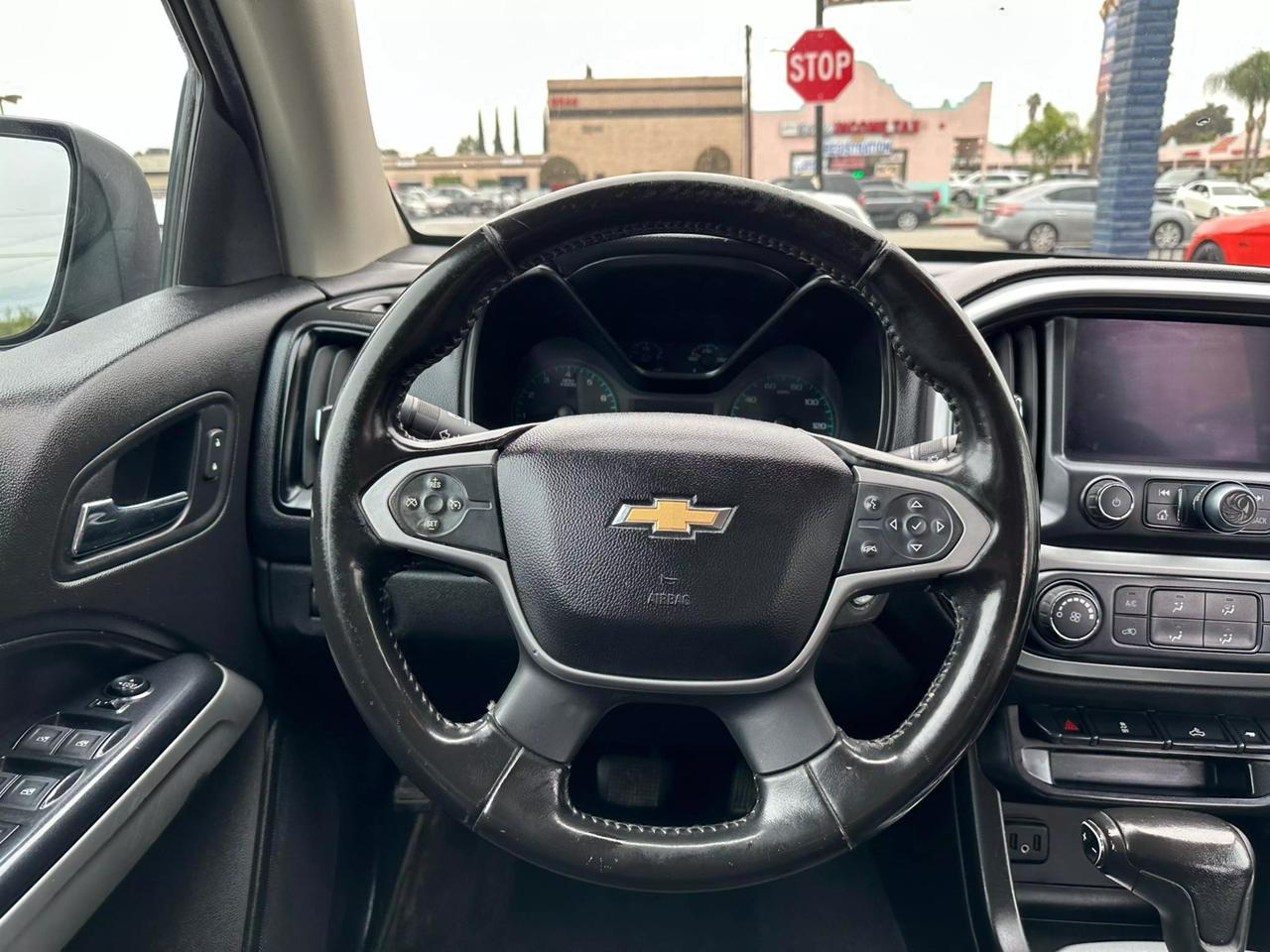 2021 Chevrolet Colorado LT photo 25