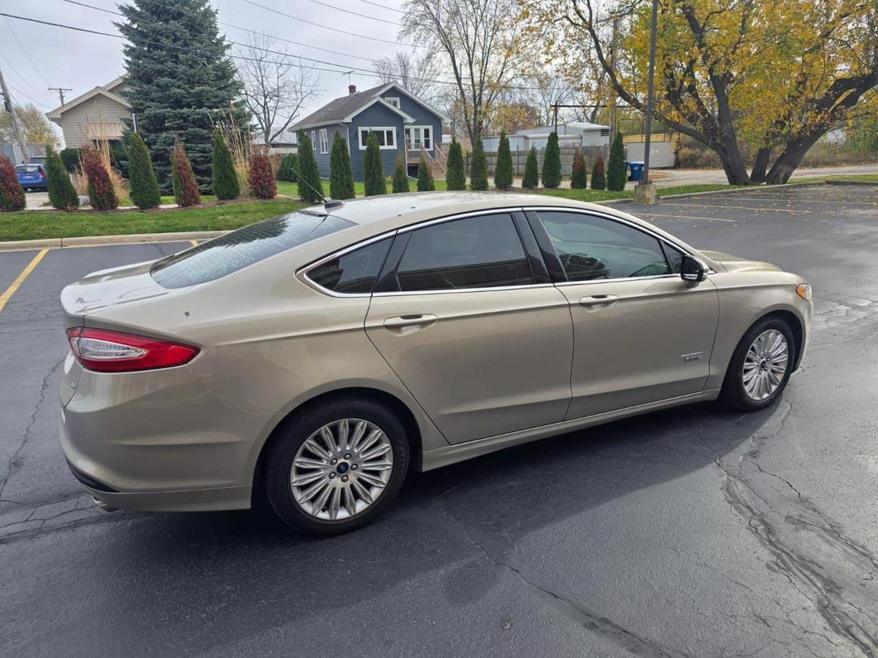 2015 Ford Fusion Energi SE Luxury photo 33