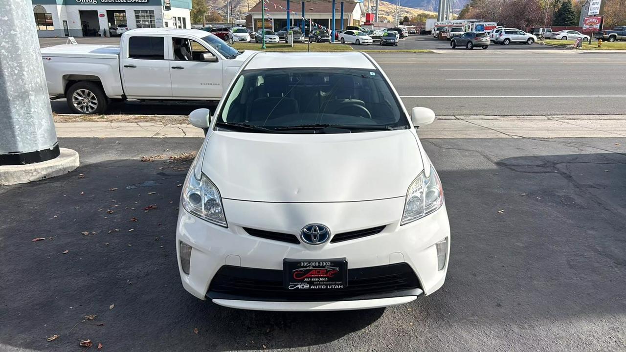 2015 Toyota Prius One photo 5