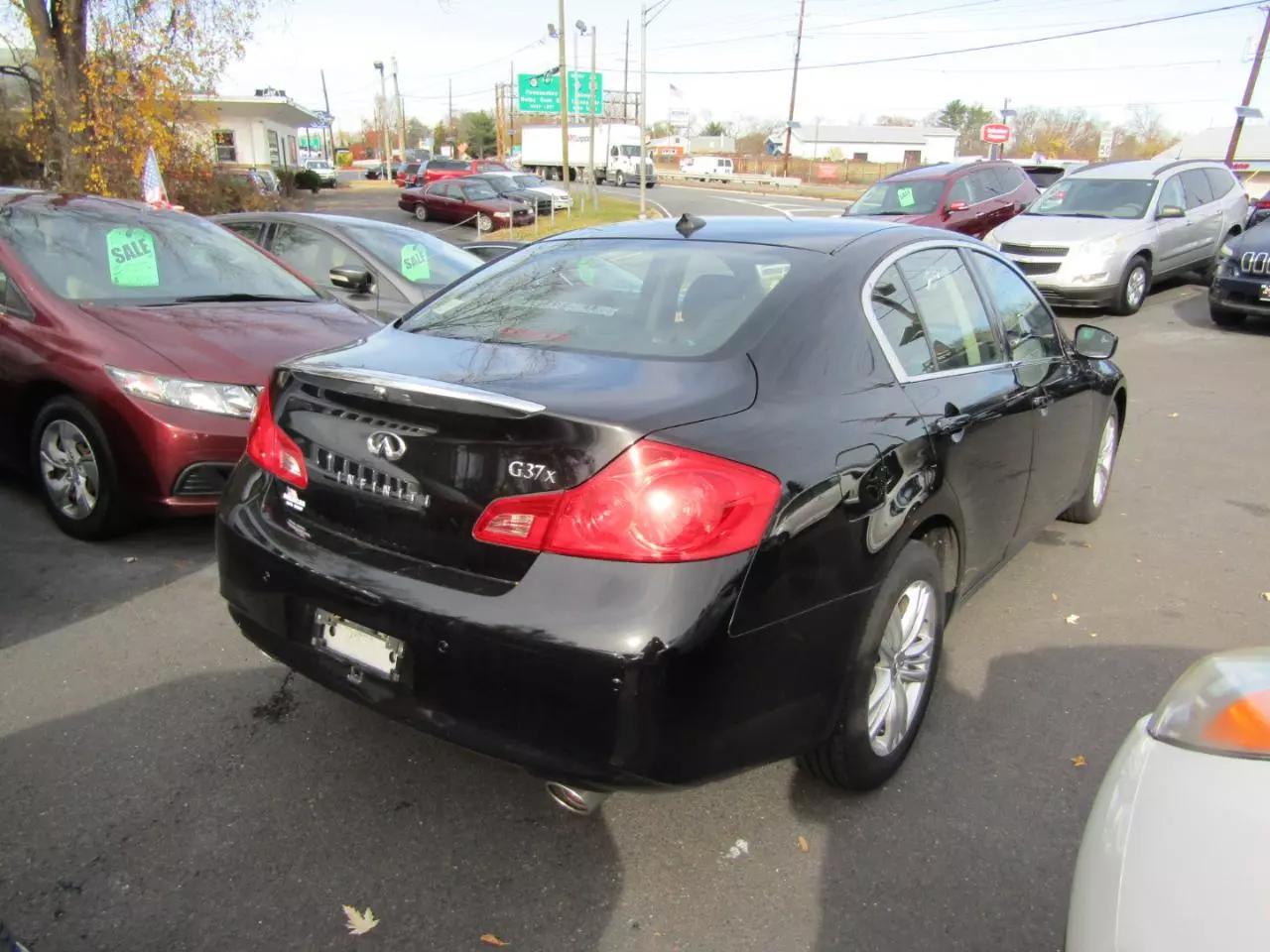 2013 INFINITI G Sedan 37x photo 8