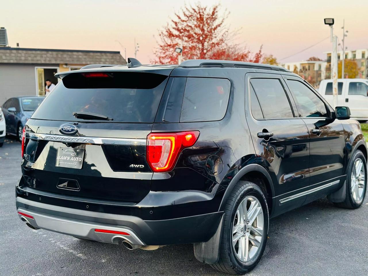 2017 Ford Explorer XLT photo 15