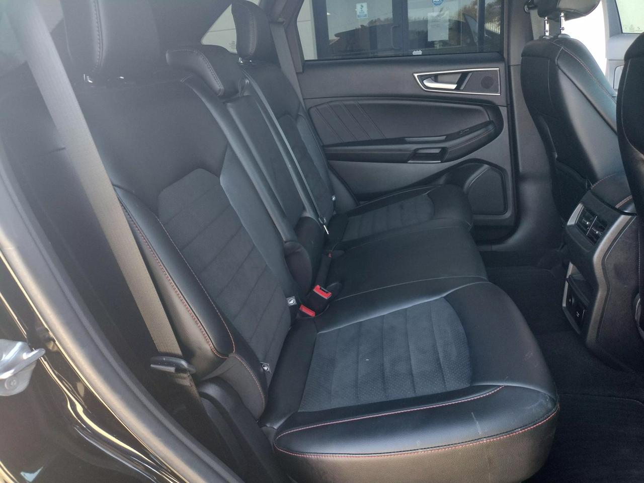 2023 Ford Edge ST-Line photo 45