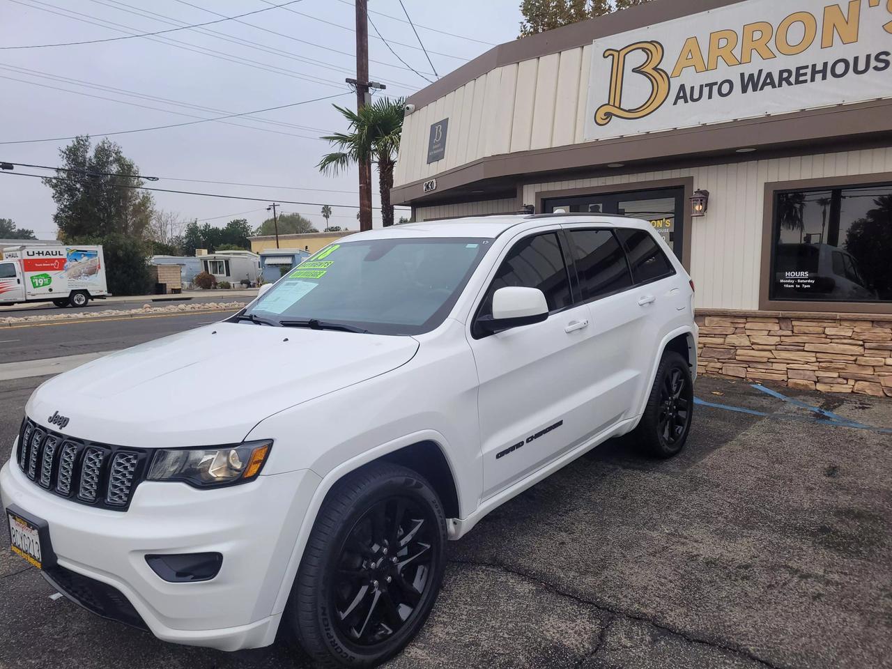 2018 Jeep Grand Cherokee Altitude photo 3