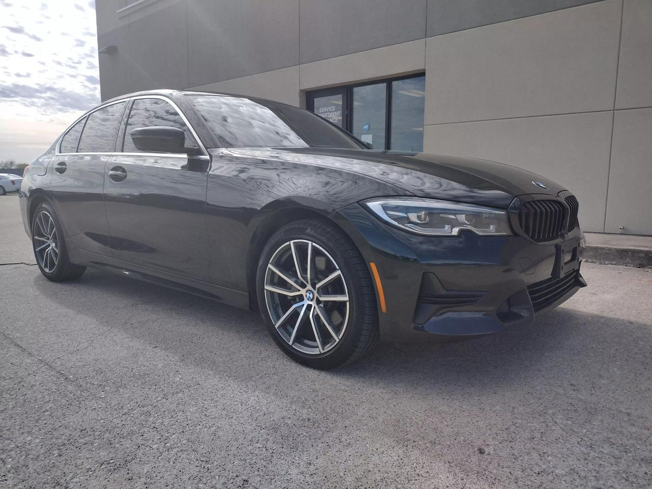 2019 BMW 3 Series 330i photo 17