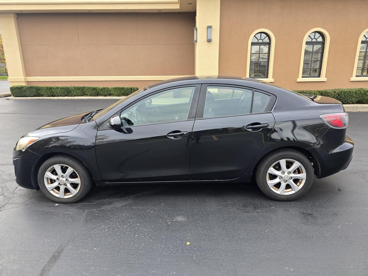 2011 Mazda MAZDA3 i Touring photo 15