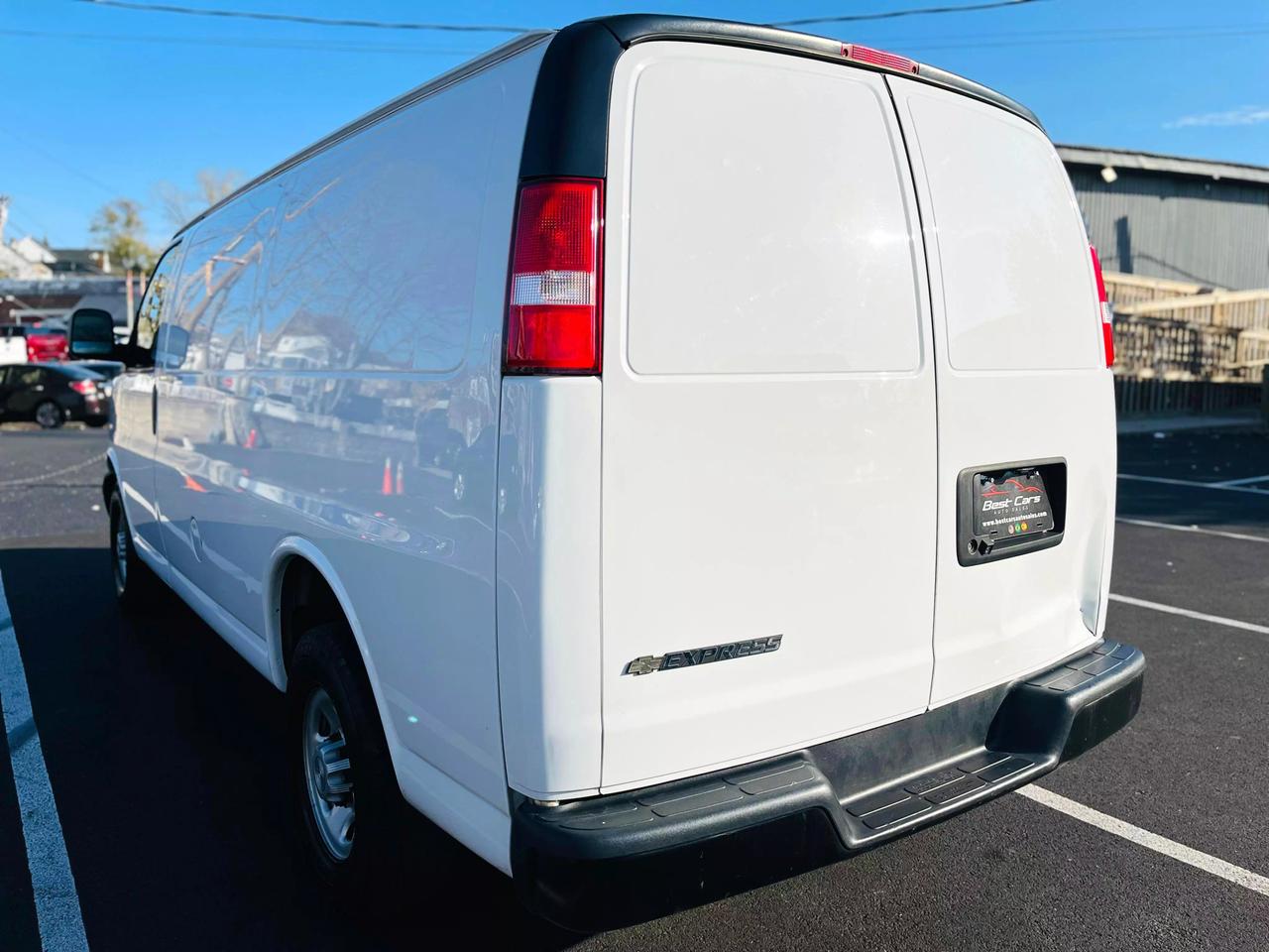 2019 Chevrolet Express Cargo Work Van photo 6