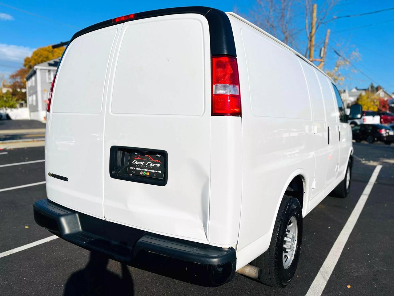 2019 Chevrolet Express Cargo Work Van photo 4