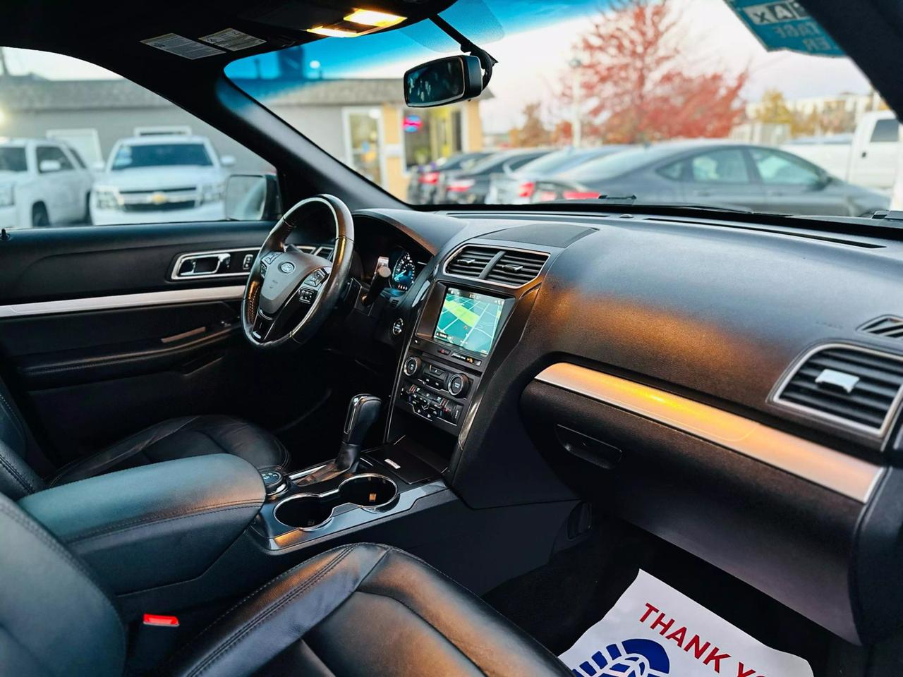 2017 Ford Explorer XLT photo 27