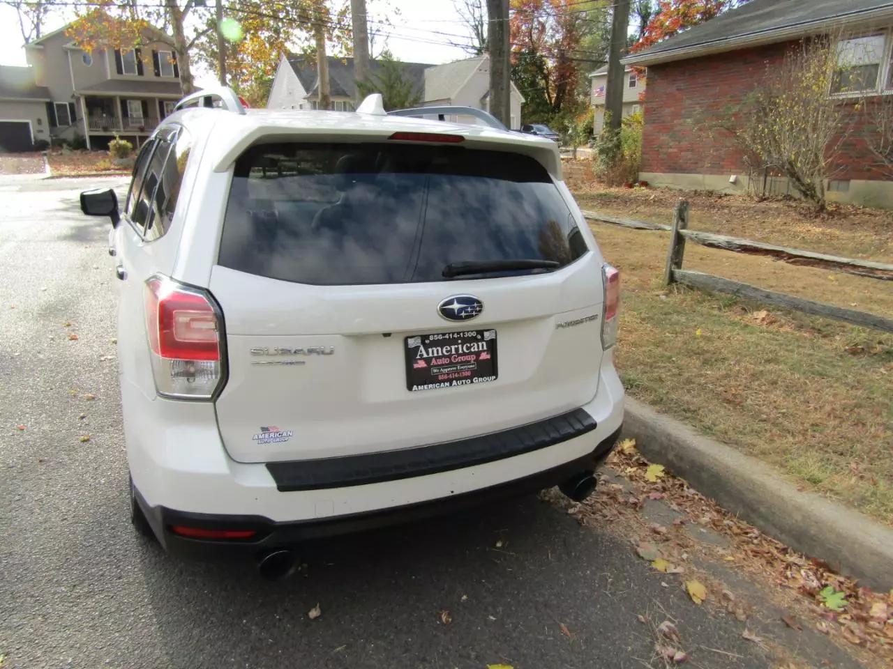 2018 Subaru Forester Premium photo 10