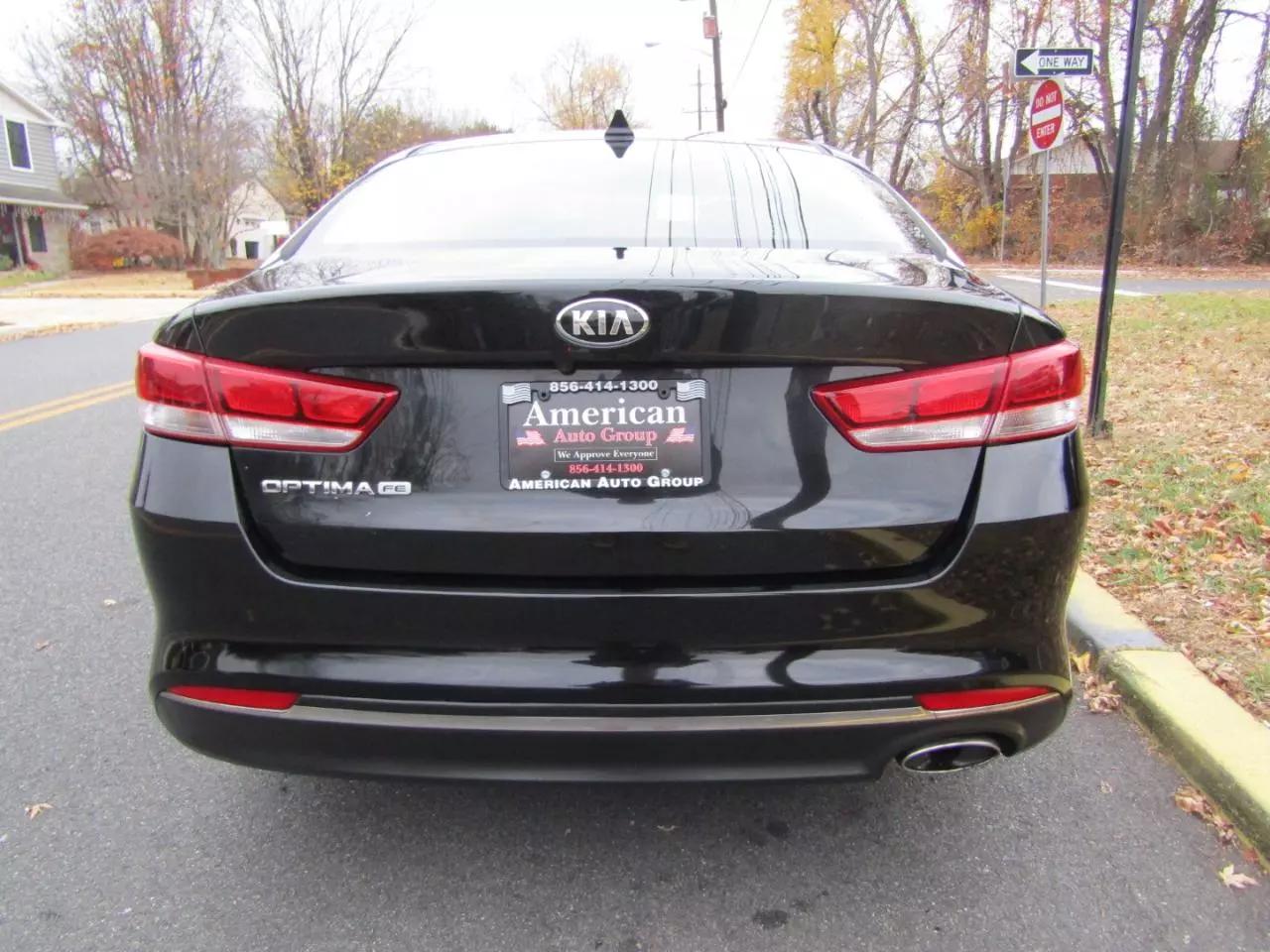 2016 Kia Optima LX photo 16