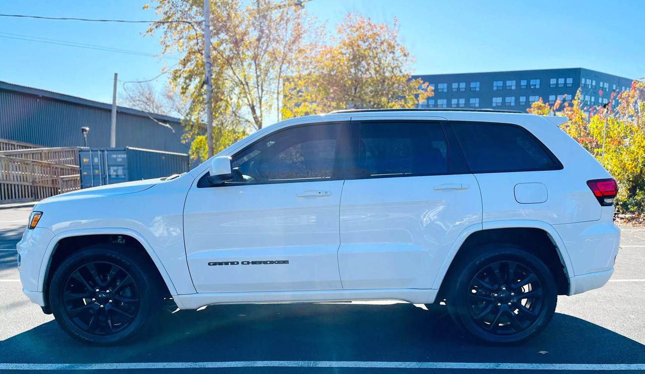 2019 Jeep Grand Cherokee Altitude photo 8