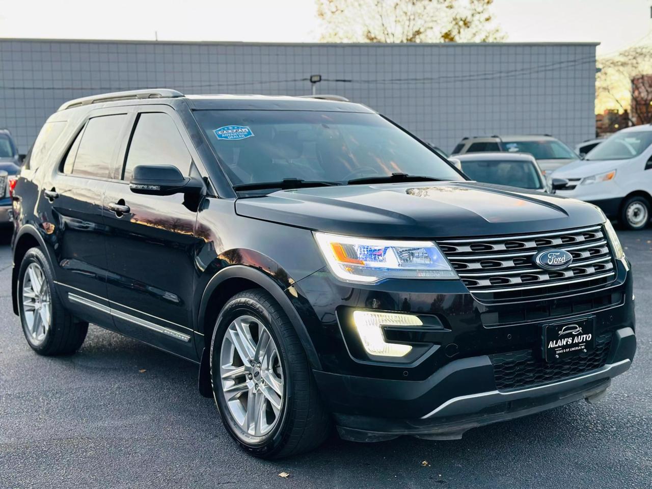 2017 Ford Explorer XLT photo 9