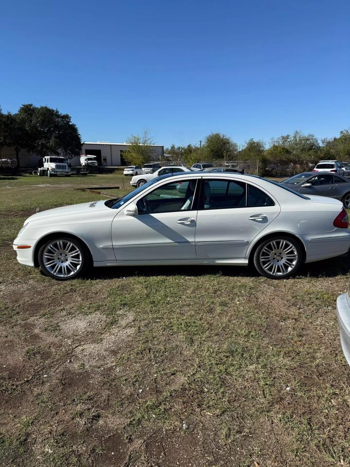 2008 Mercedes-Benz E-Class E350 photo 2