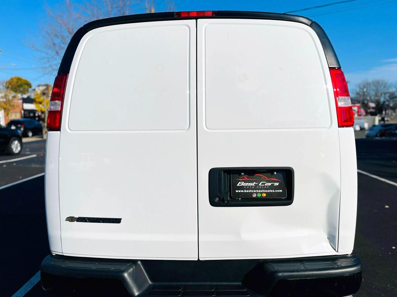 2019 Chevrolet Express Cargo Work Van photo 5