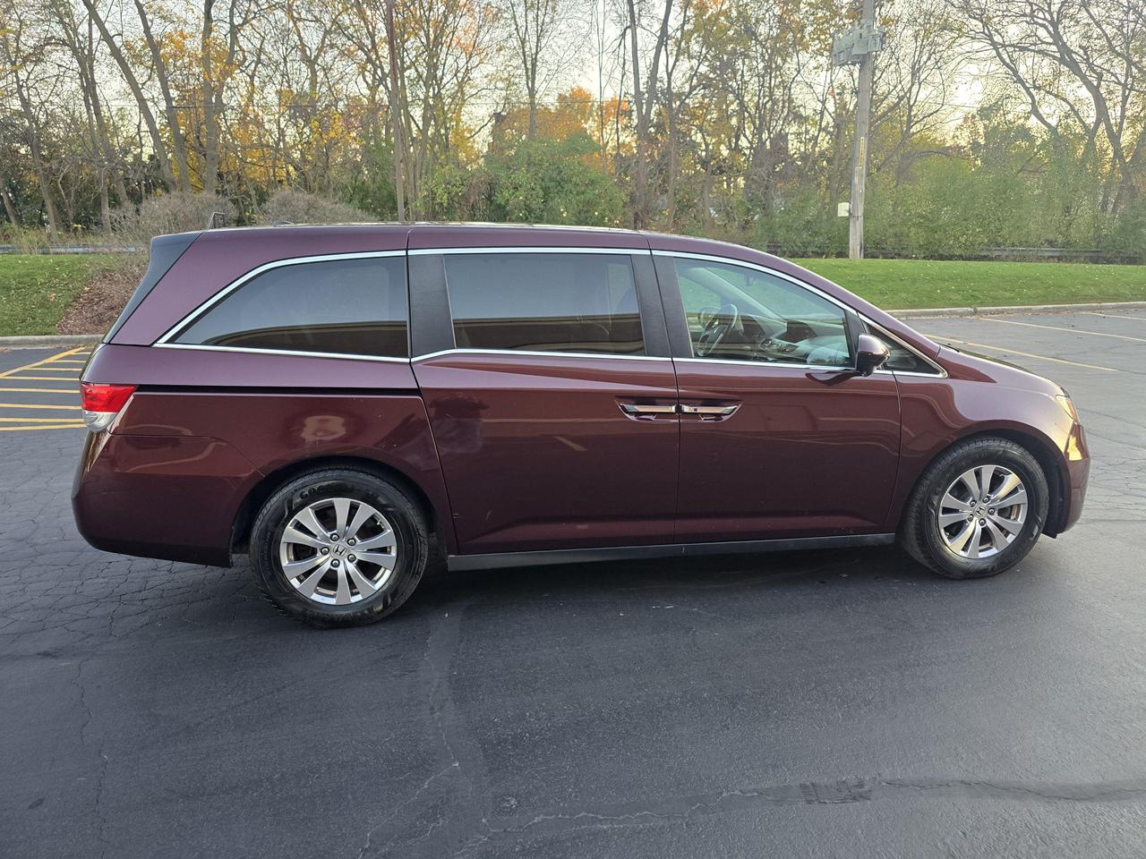 2014 Honda Odyssey EX-L photo 23