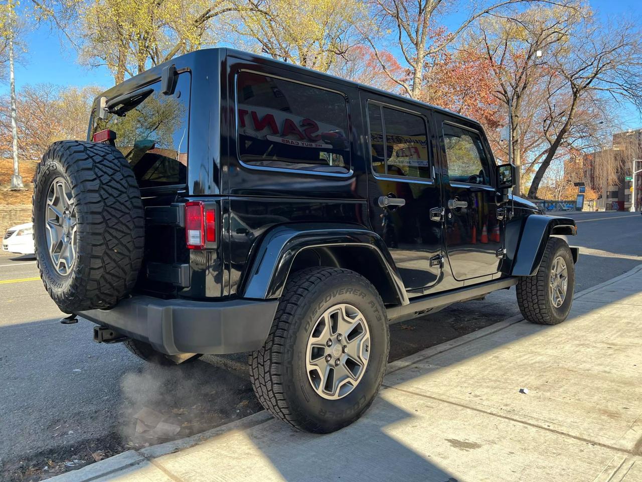 2014 Jeep Wrangler Unlimited Rubicon photo 5