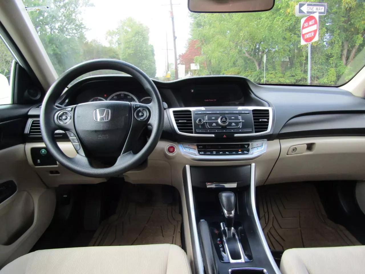 2015 Honda Accord EX-L V-6 photo 23