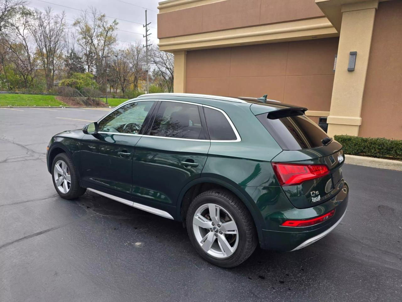 2018 Audi Q5 Premium Plus photo 21