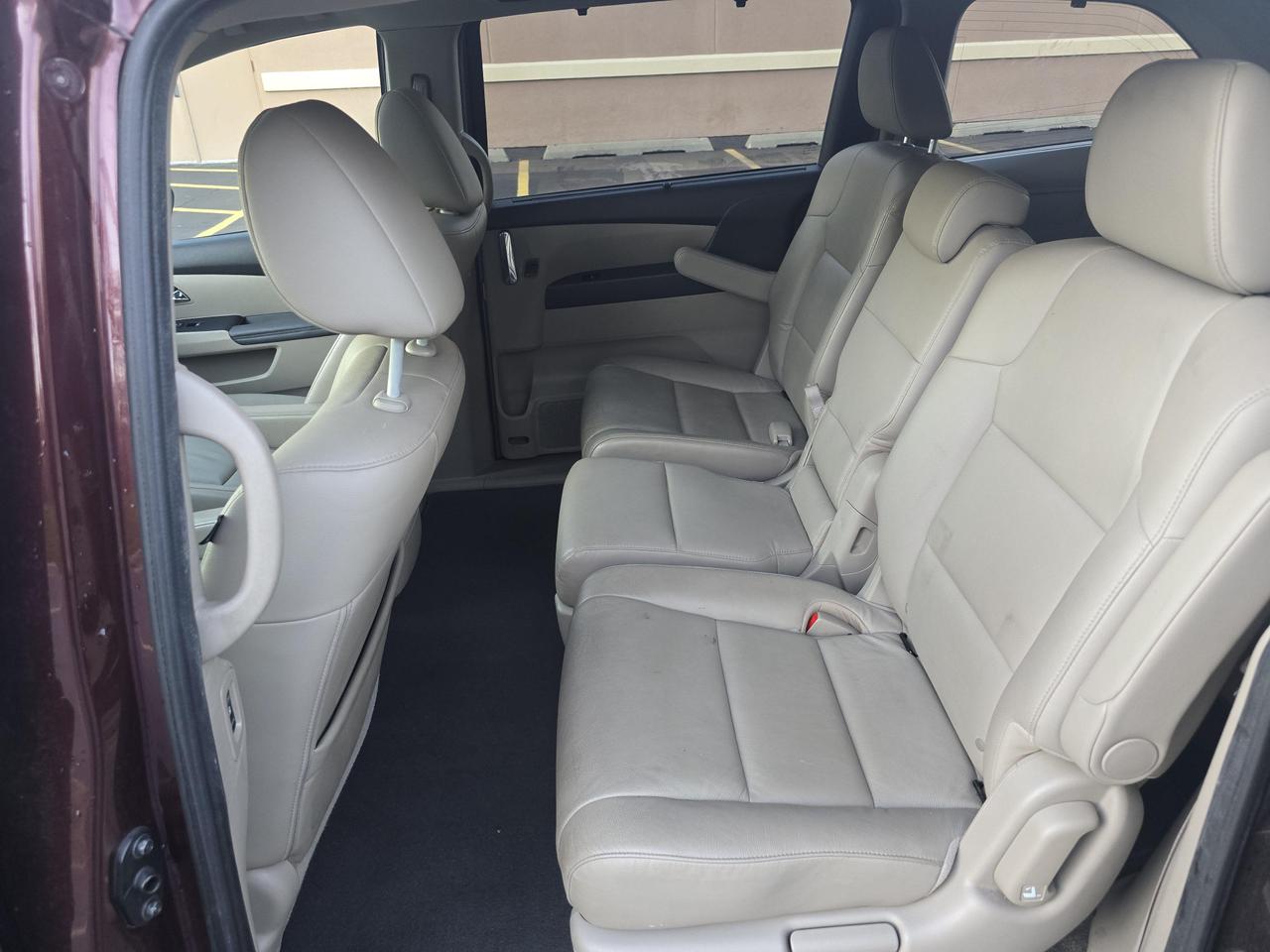 2014 Honda Odyssey EX-L photo 41