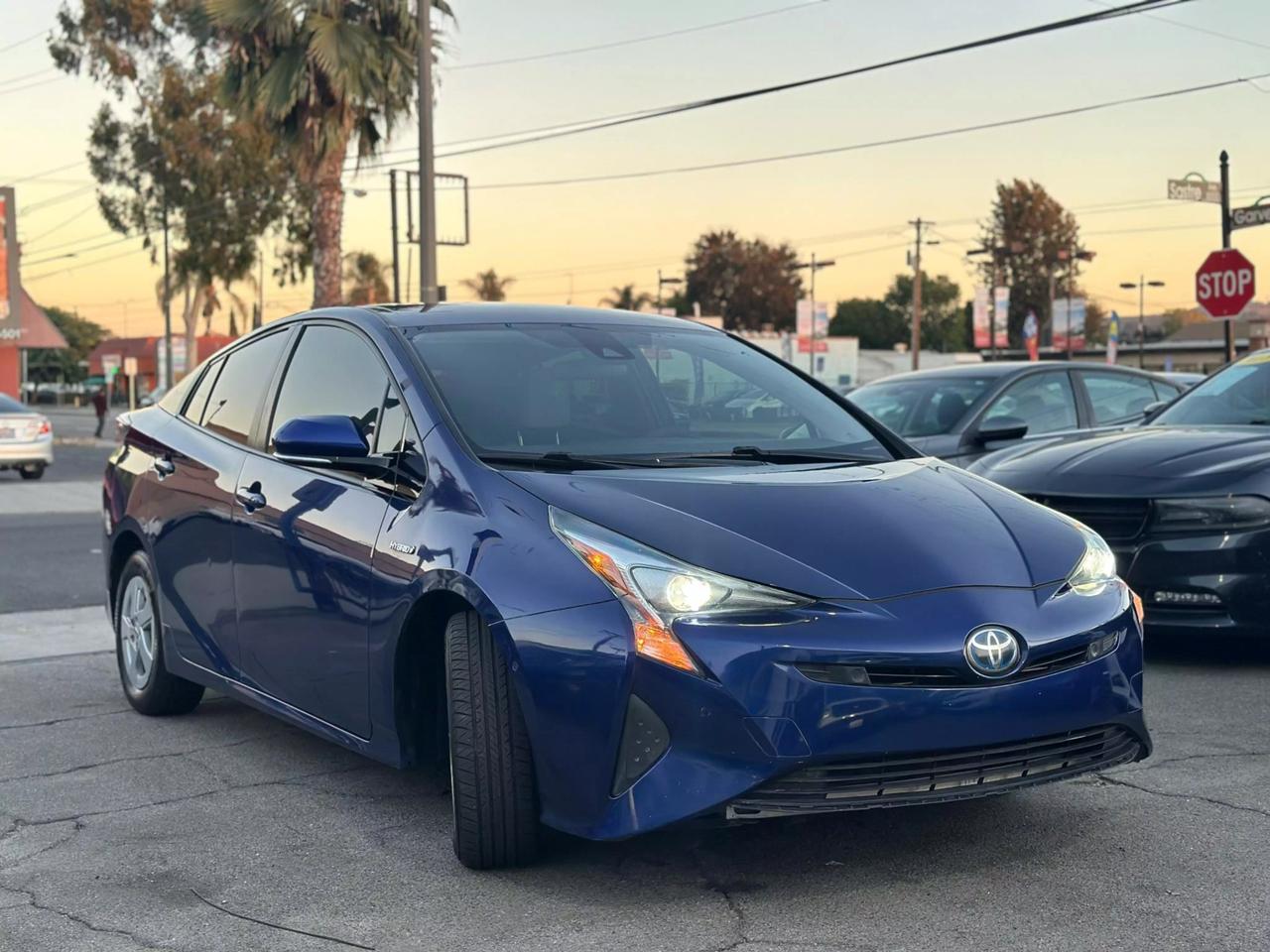 2018 Toyota Prius Two photo 5