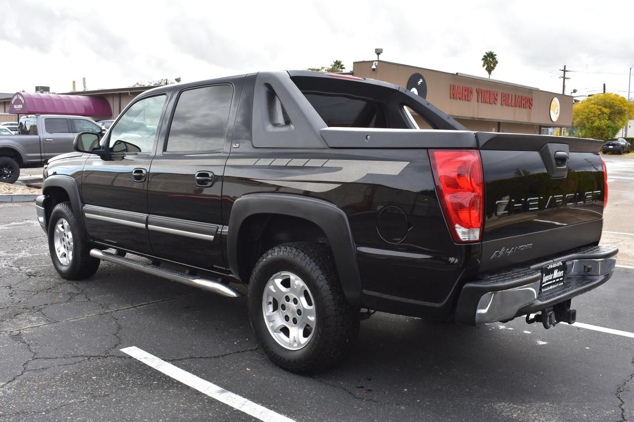 2005 Chevrolet Avalanche Base photo 9