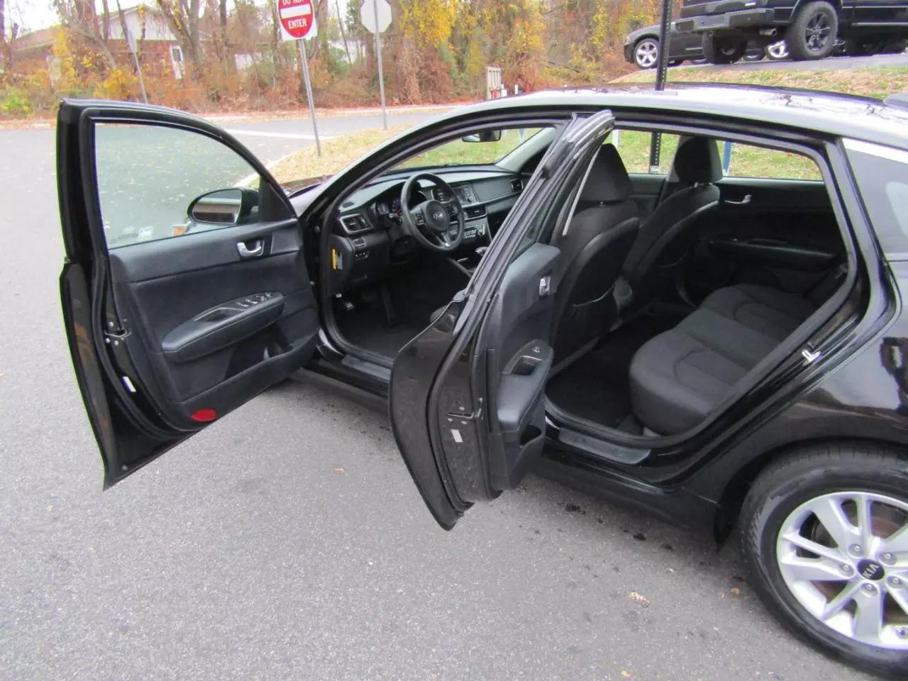 2016 Kia Optima LX photo 7