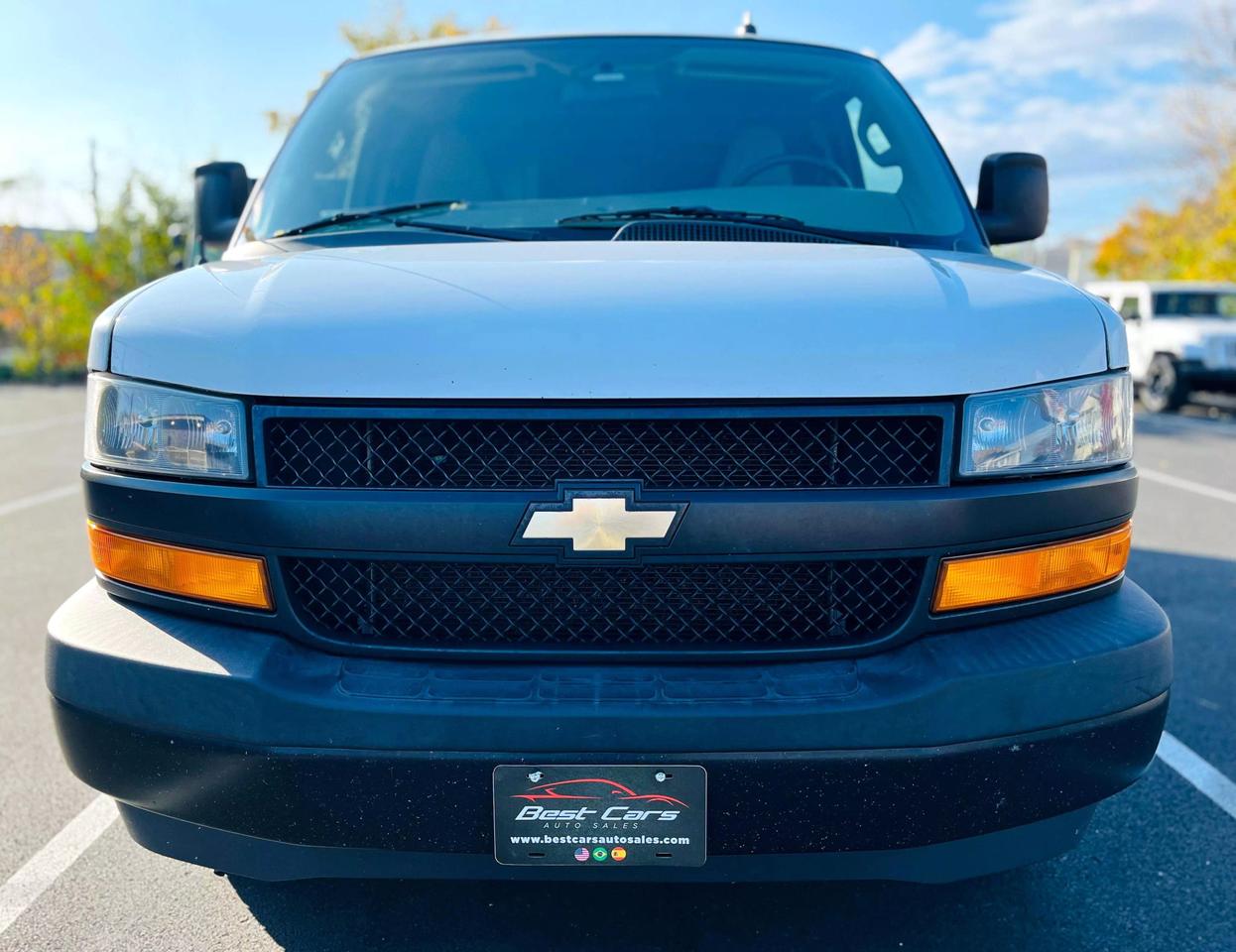 2019 Chevrolet Express Cargo Work Van photo 2