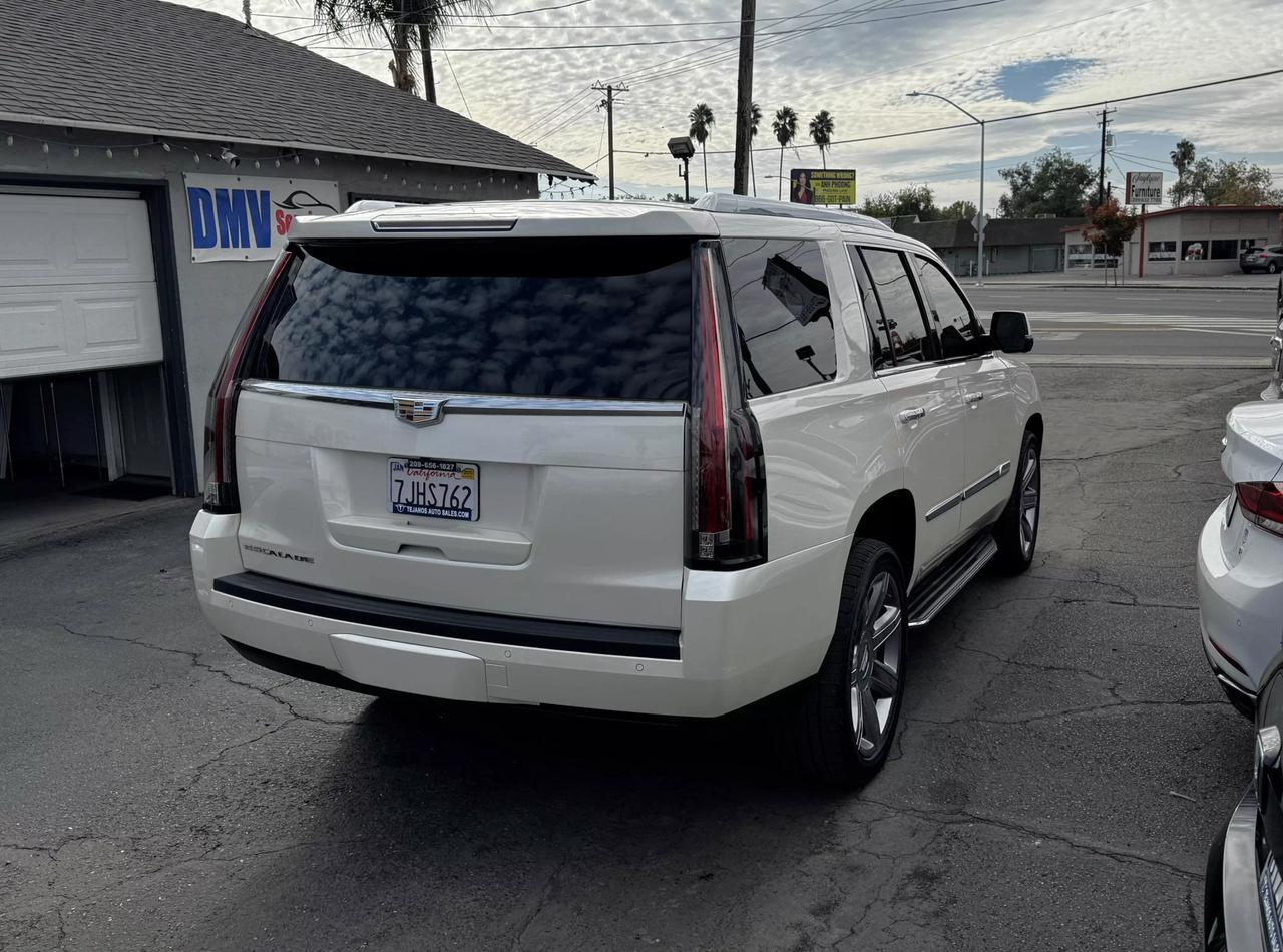 2015 Cadillac Escalade Luxury photo 7