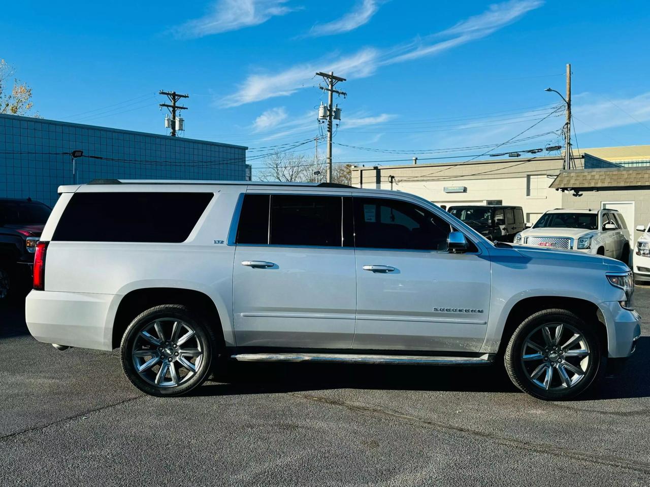 2015 Chevrolet Suburban LTZ photo 11