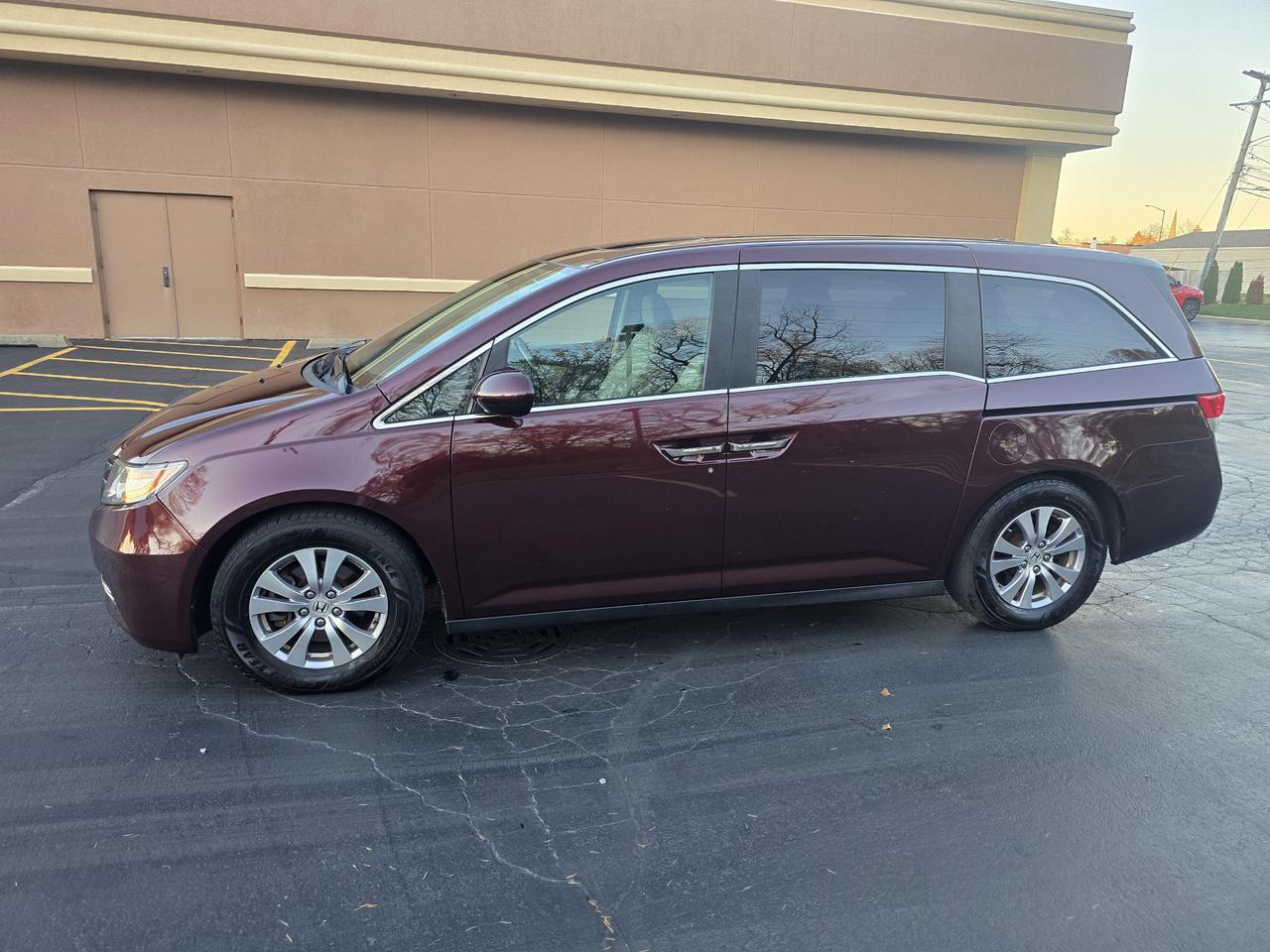 2014 Honda Odyssey EX-L photo 17