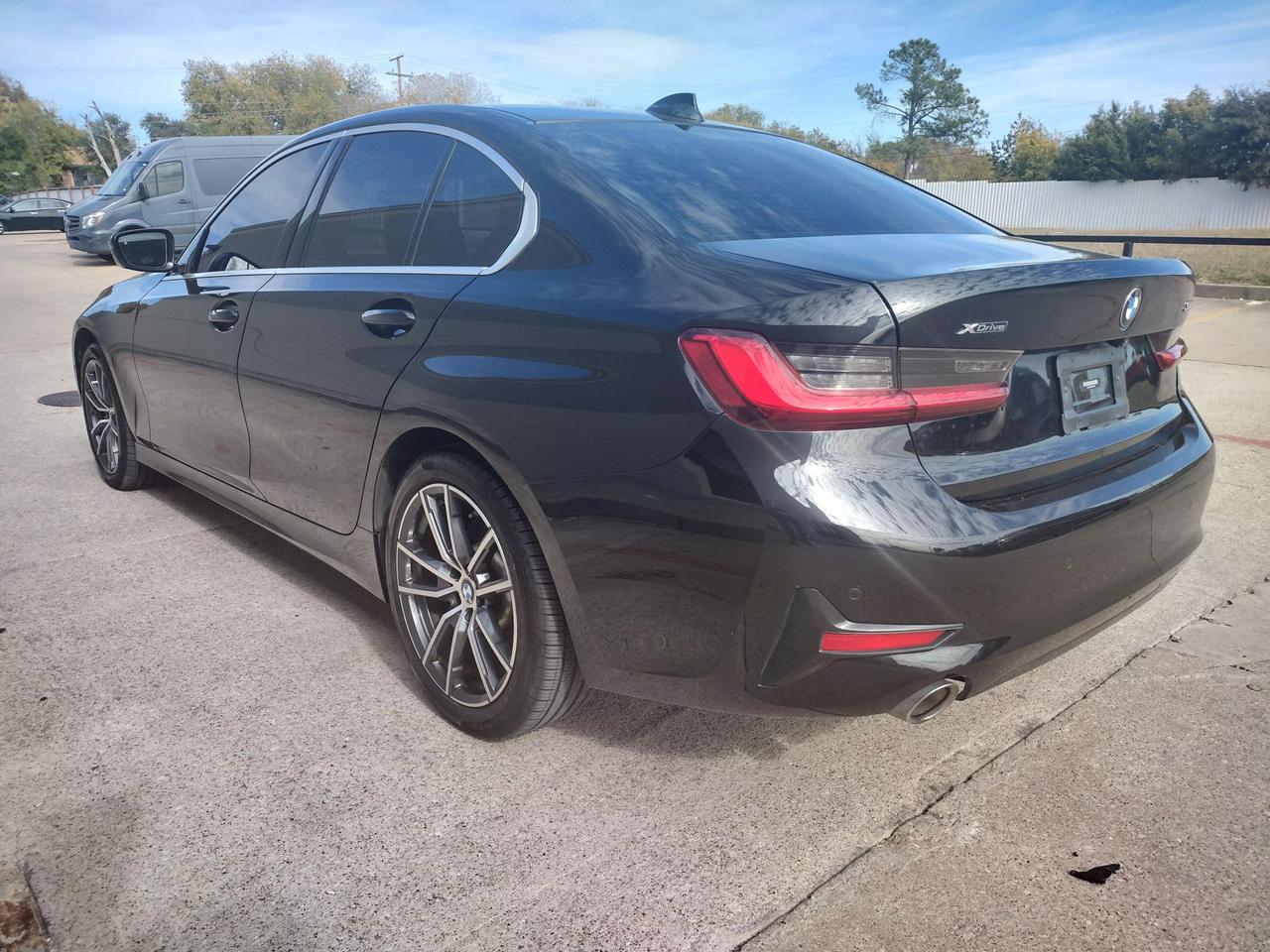 2019 BMW 3 Series 330i photo 9