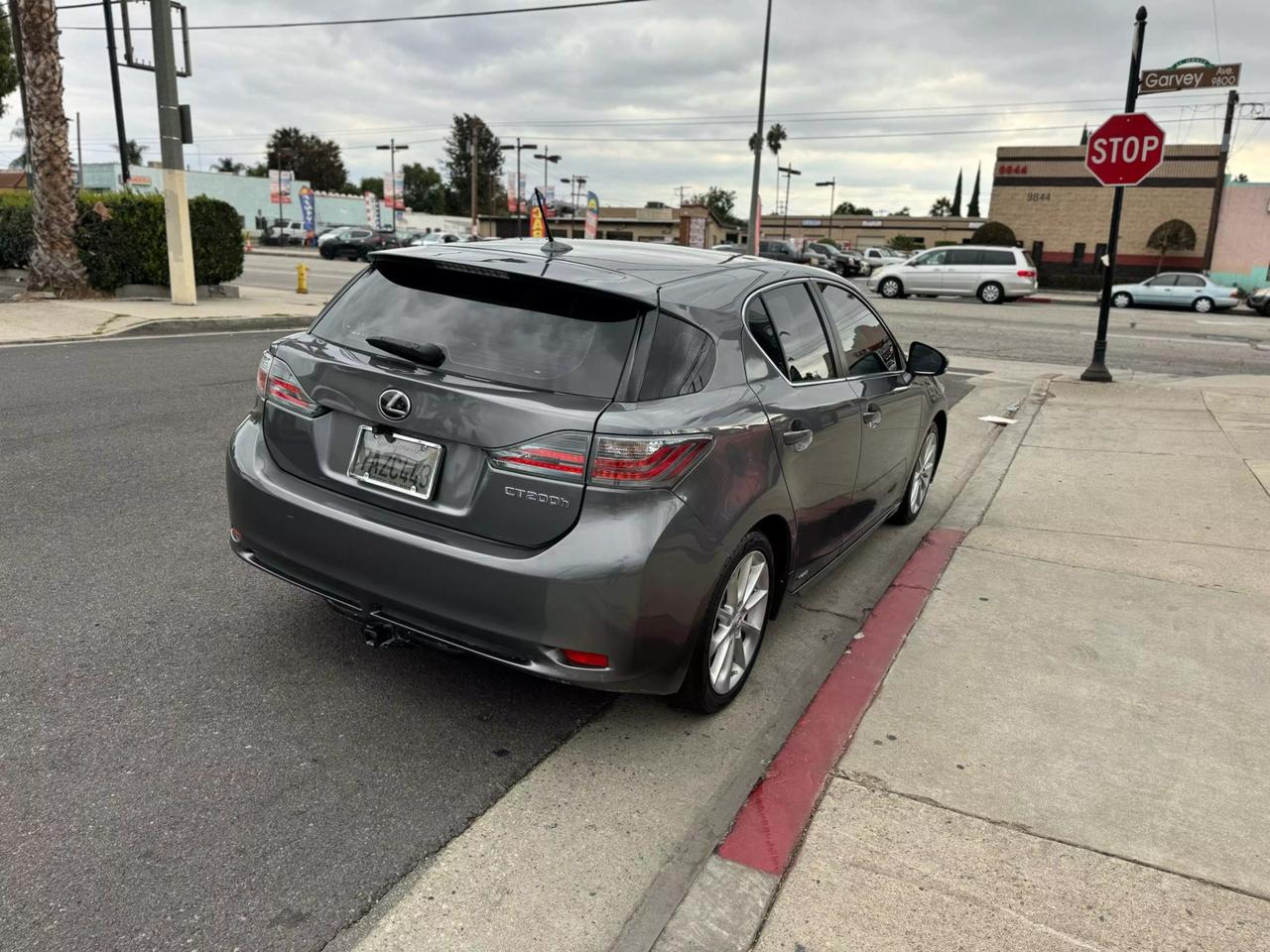 2013 Lexus CT Base photo 13