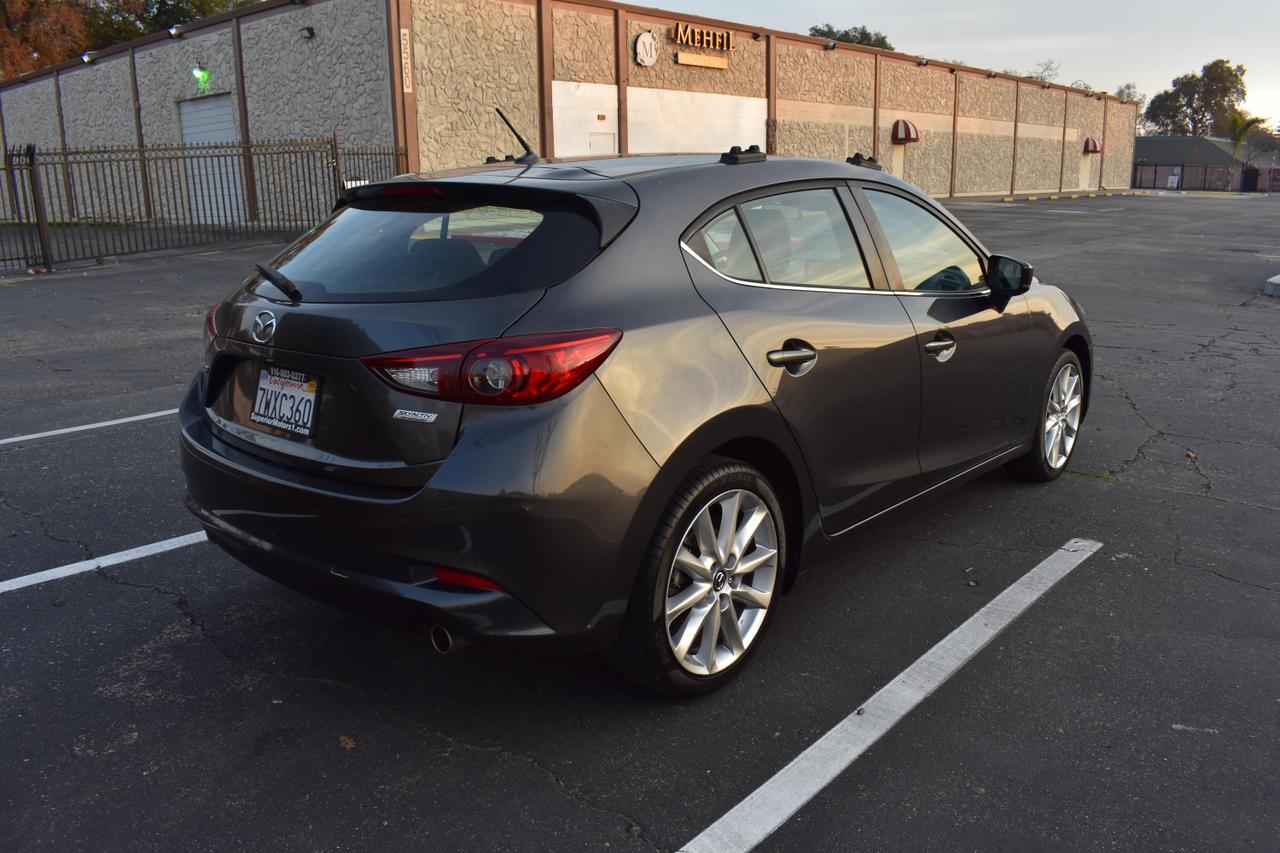 2017 Mazda Mazda3 Touring photo 13