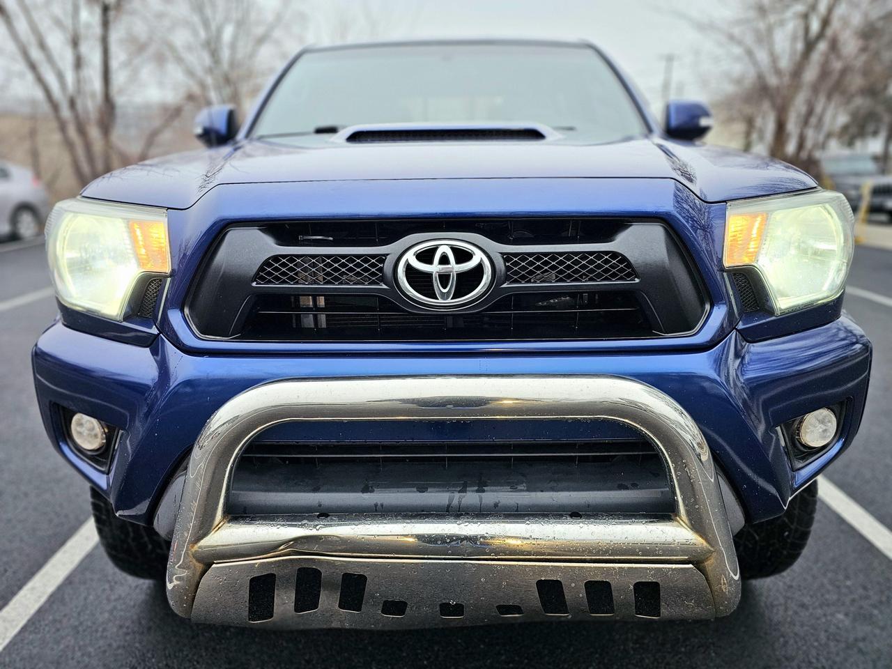 2015 Toyota Tacoma Base photo 2