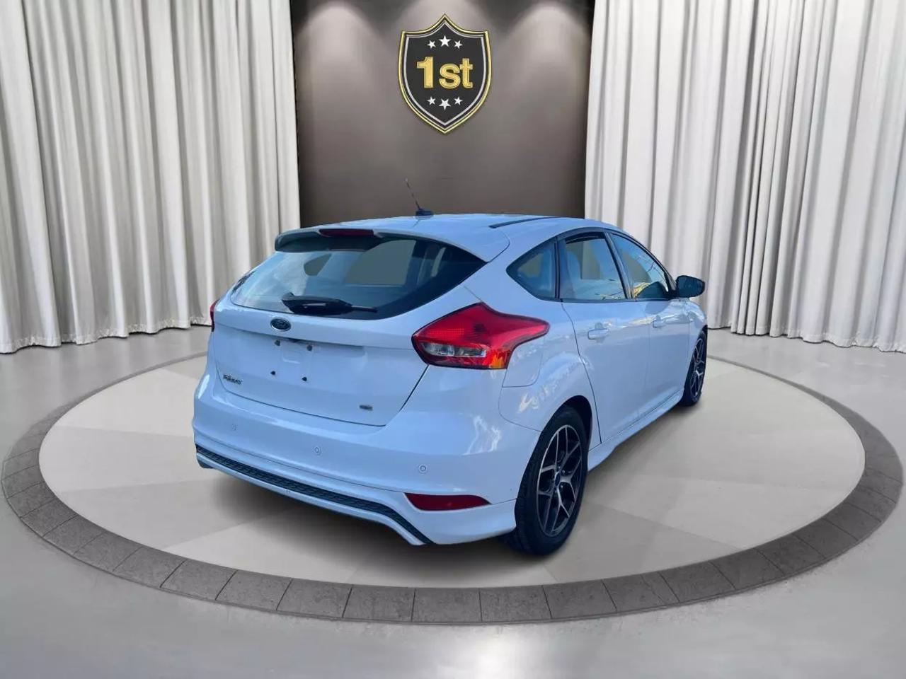 2015 Ford Focus SE photo 7