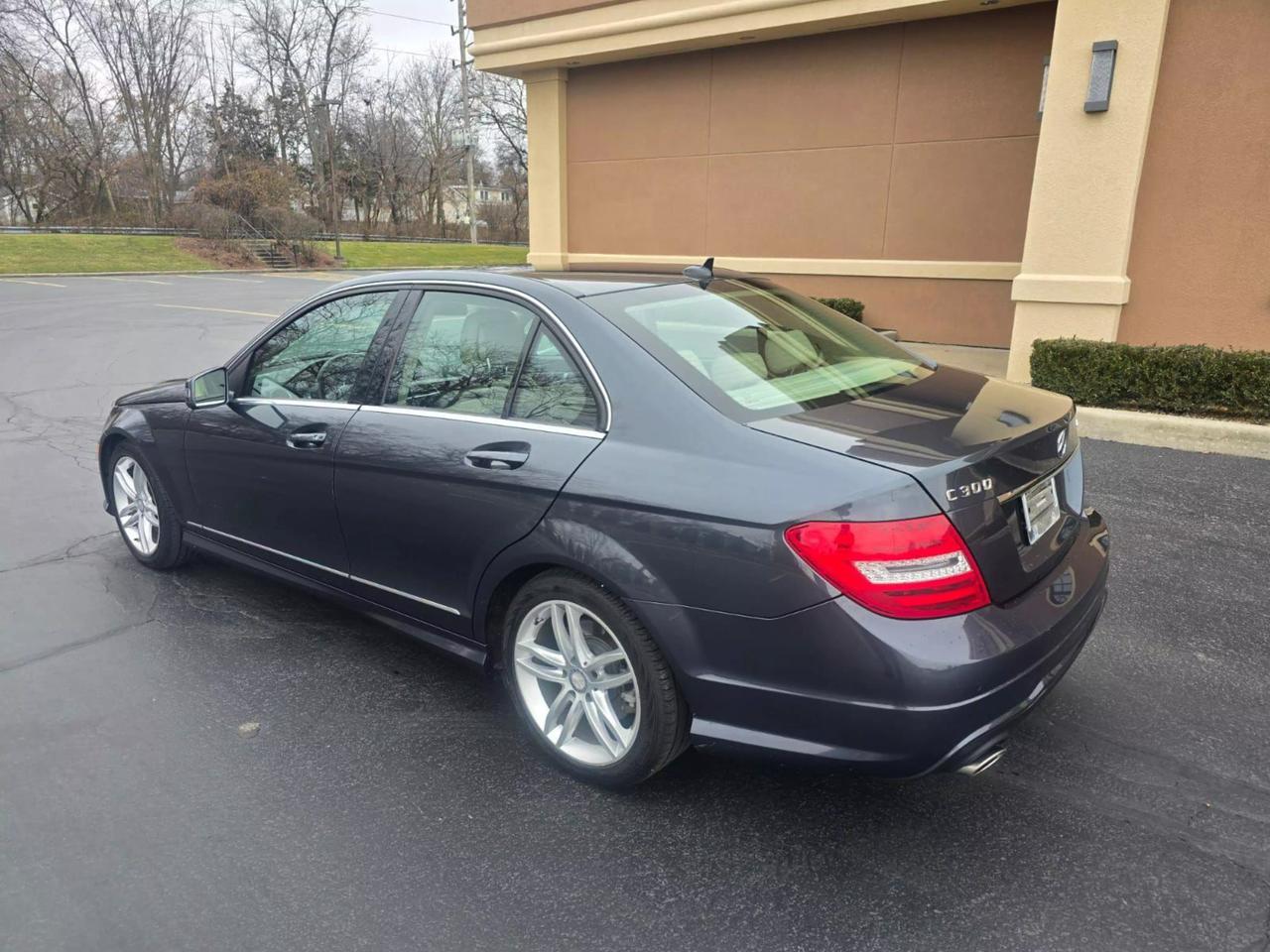 2014 Mercedes-Benz C-Class null photo 27