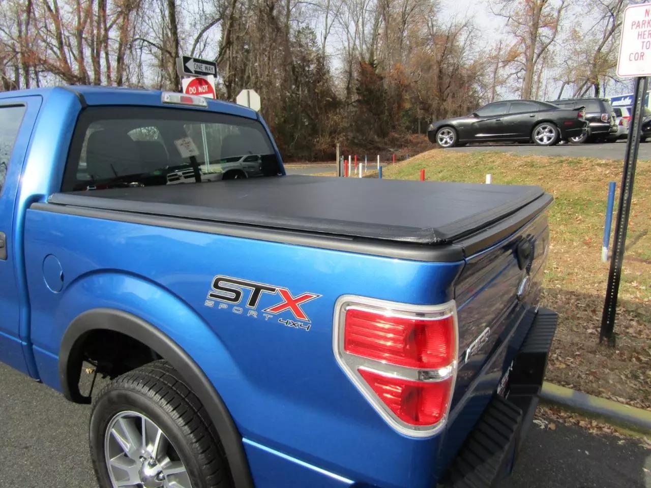 2014 Ford F-150 STX photo 8