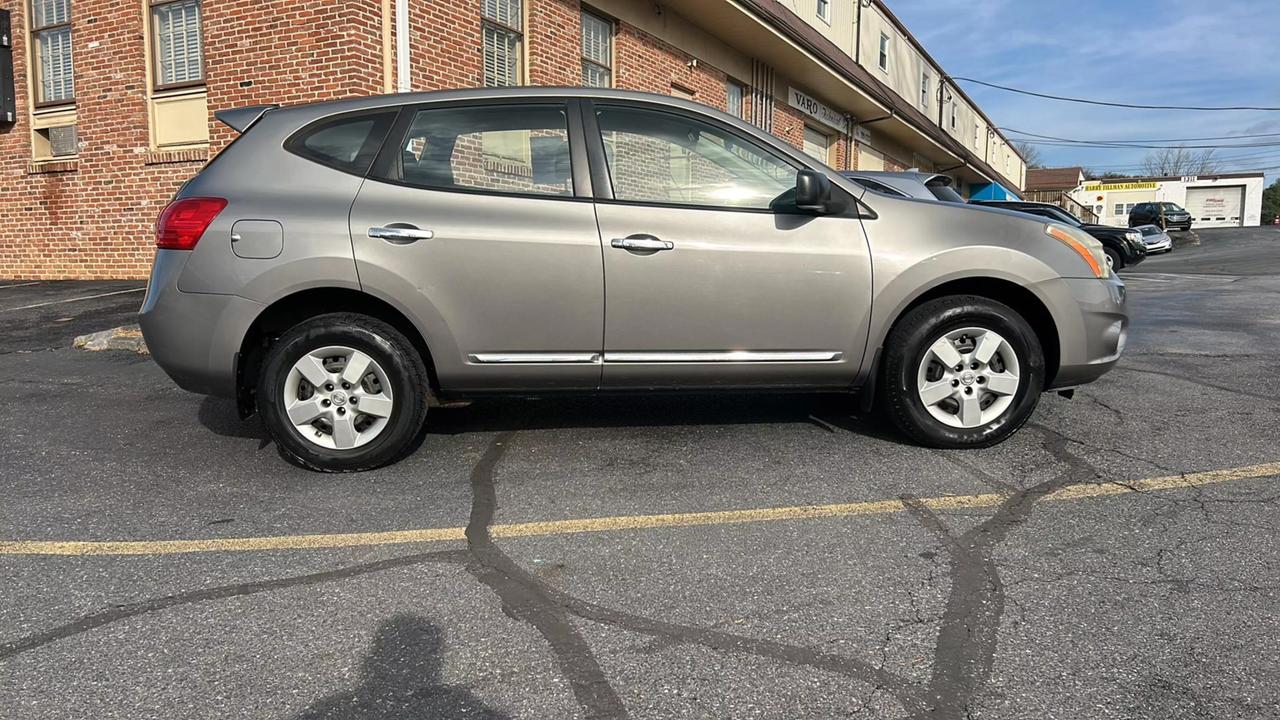 2011 Nissan Rogue S photo 19