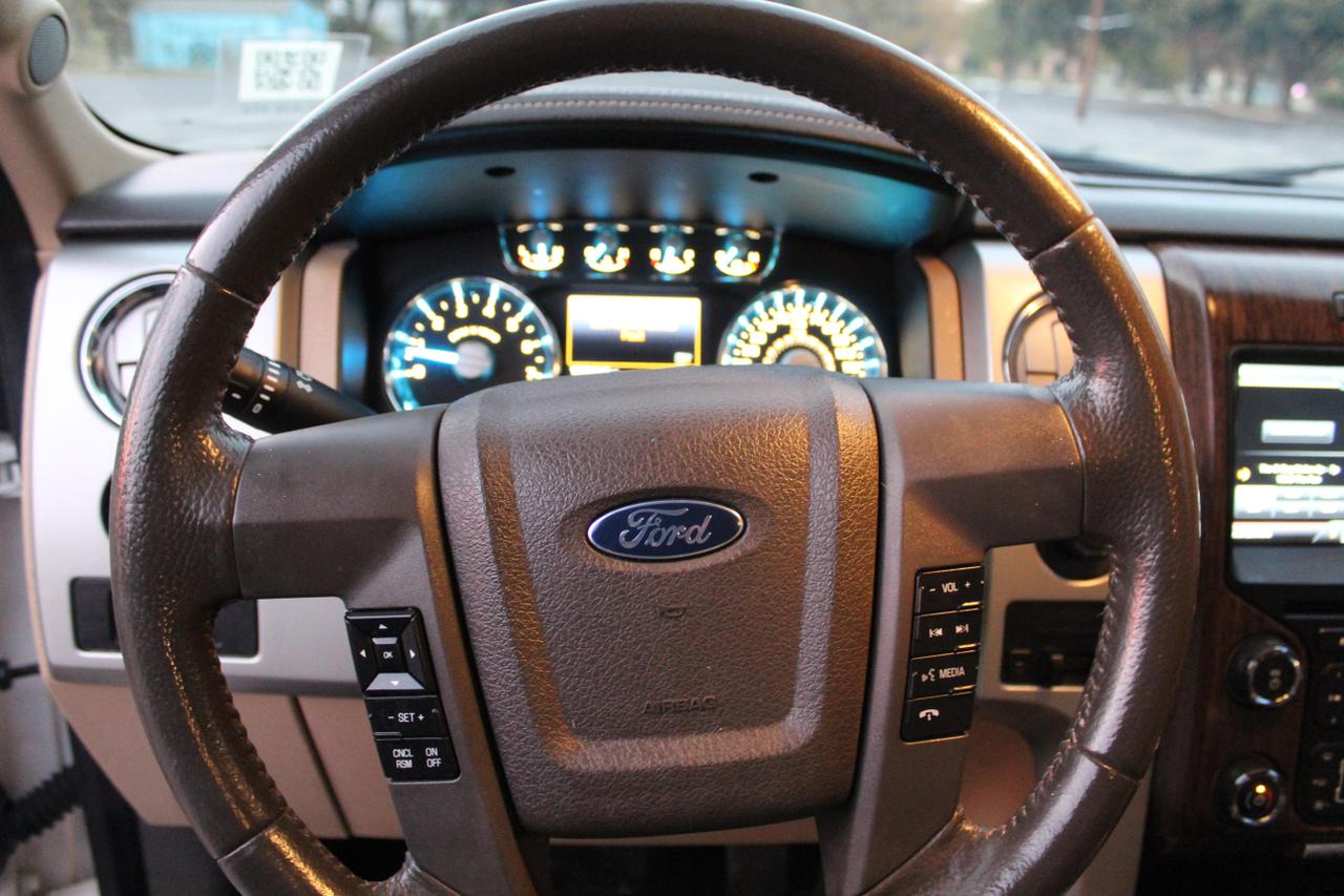 2014 Ford F-150 Lariat photo 27