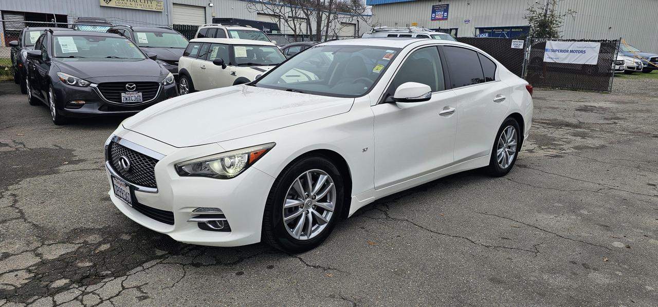 2015 INFINITI Q50 Premium photo 7