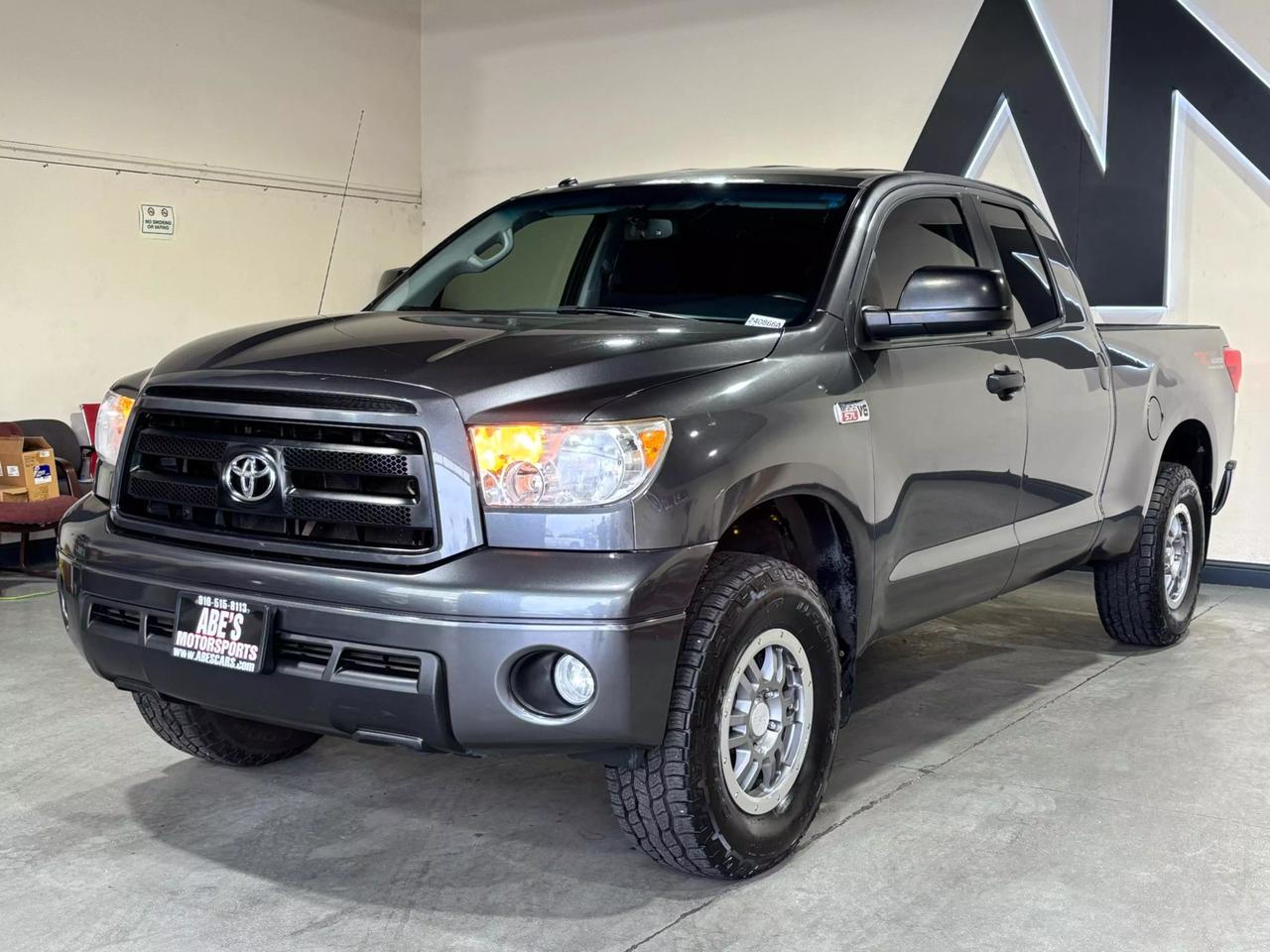 Toyota Tundra's photo