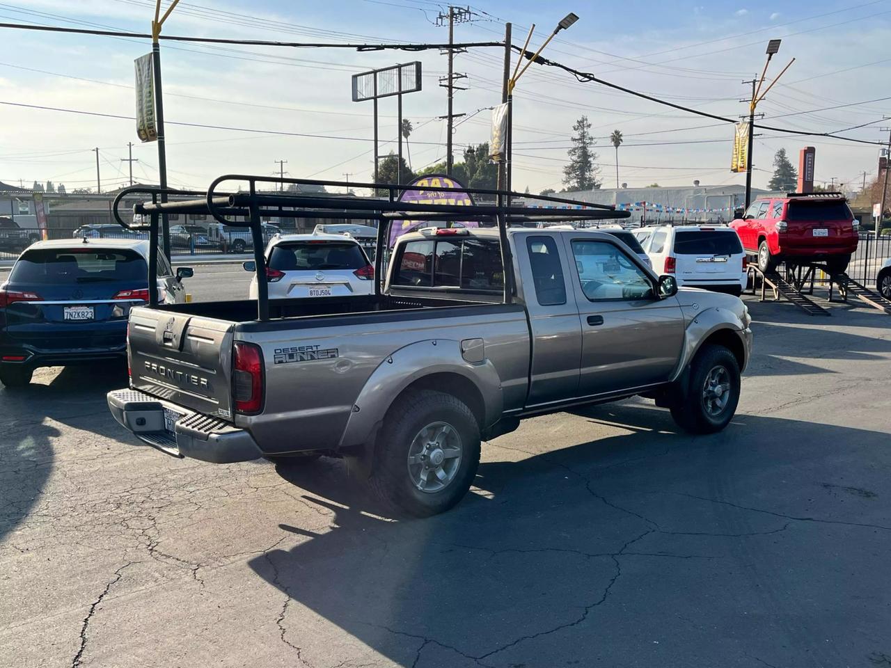 2004 Nissan Frontier XE photo 9