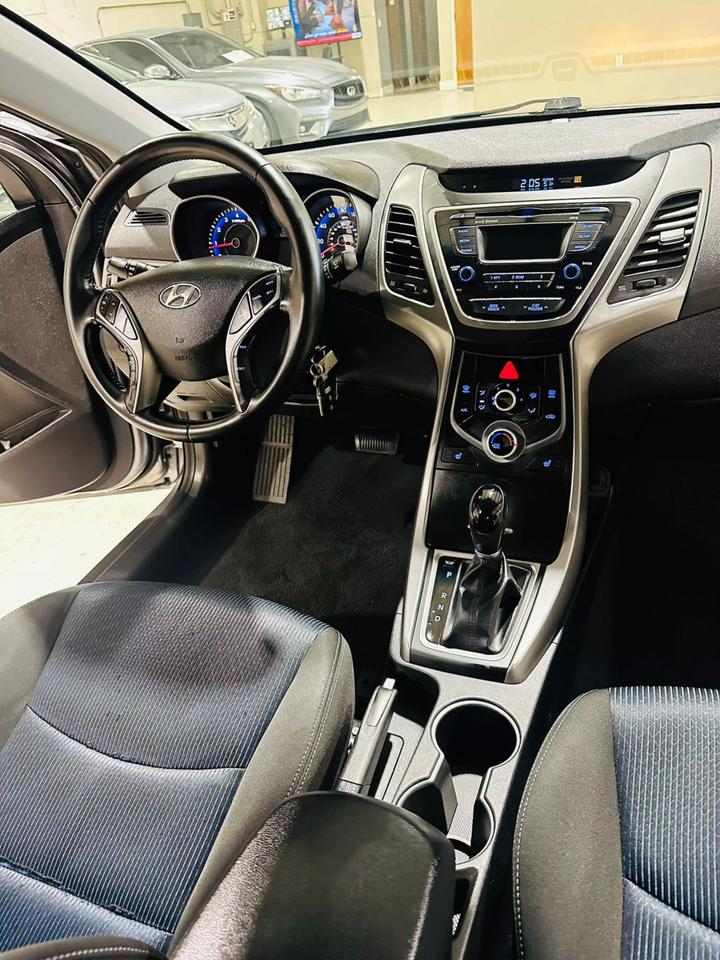 2014 Hyundai Elantra Coupe Base photo 29