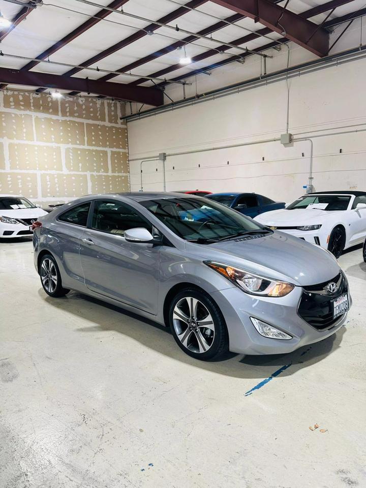 2014 Hyundai Elantra Coupe Base photo 5