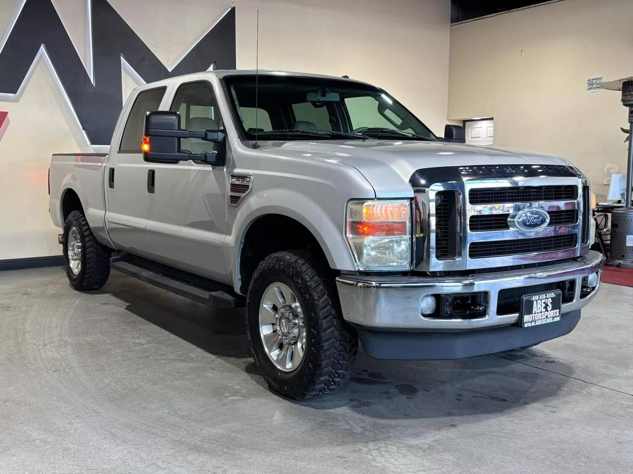 2008 Ford F-250 Super Duty Lariat photo 3