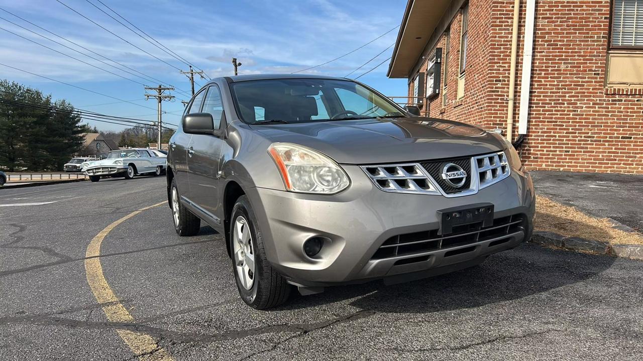 2011 Nissan Rogue S photo 25